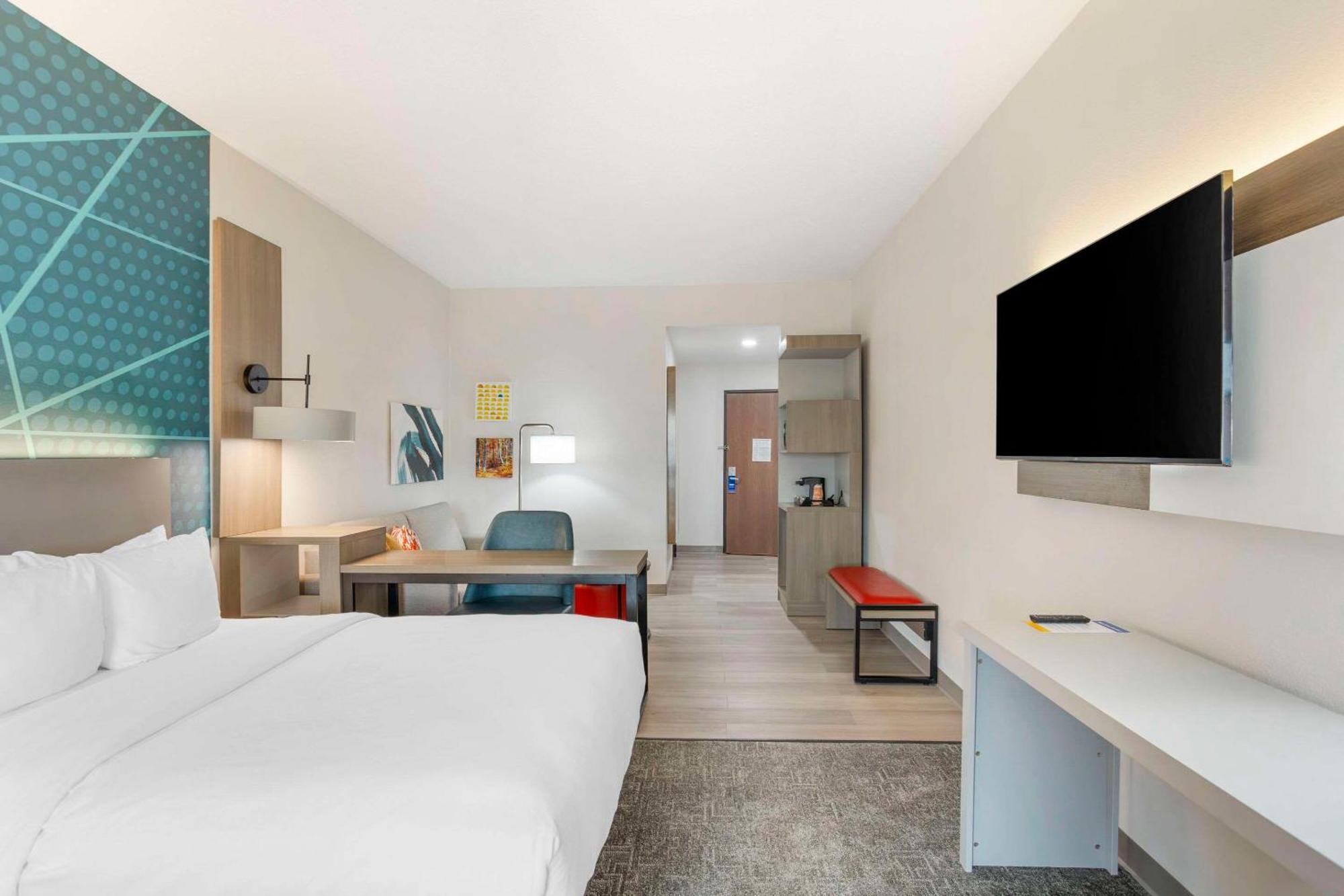 בלומסבורג Comfort Suites מראה חיצוני תמונה