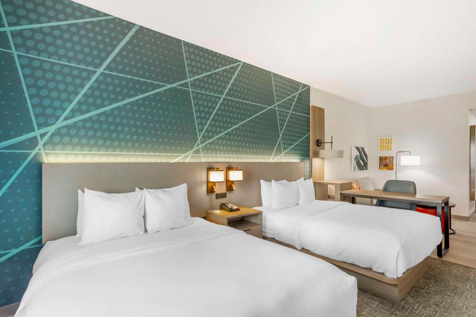 בלומסבורג Comfort Suites מראה חיצוני תמונה