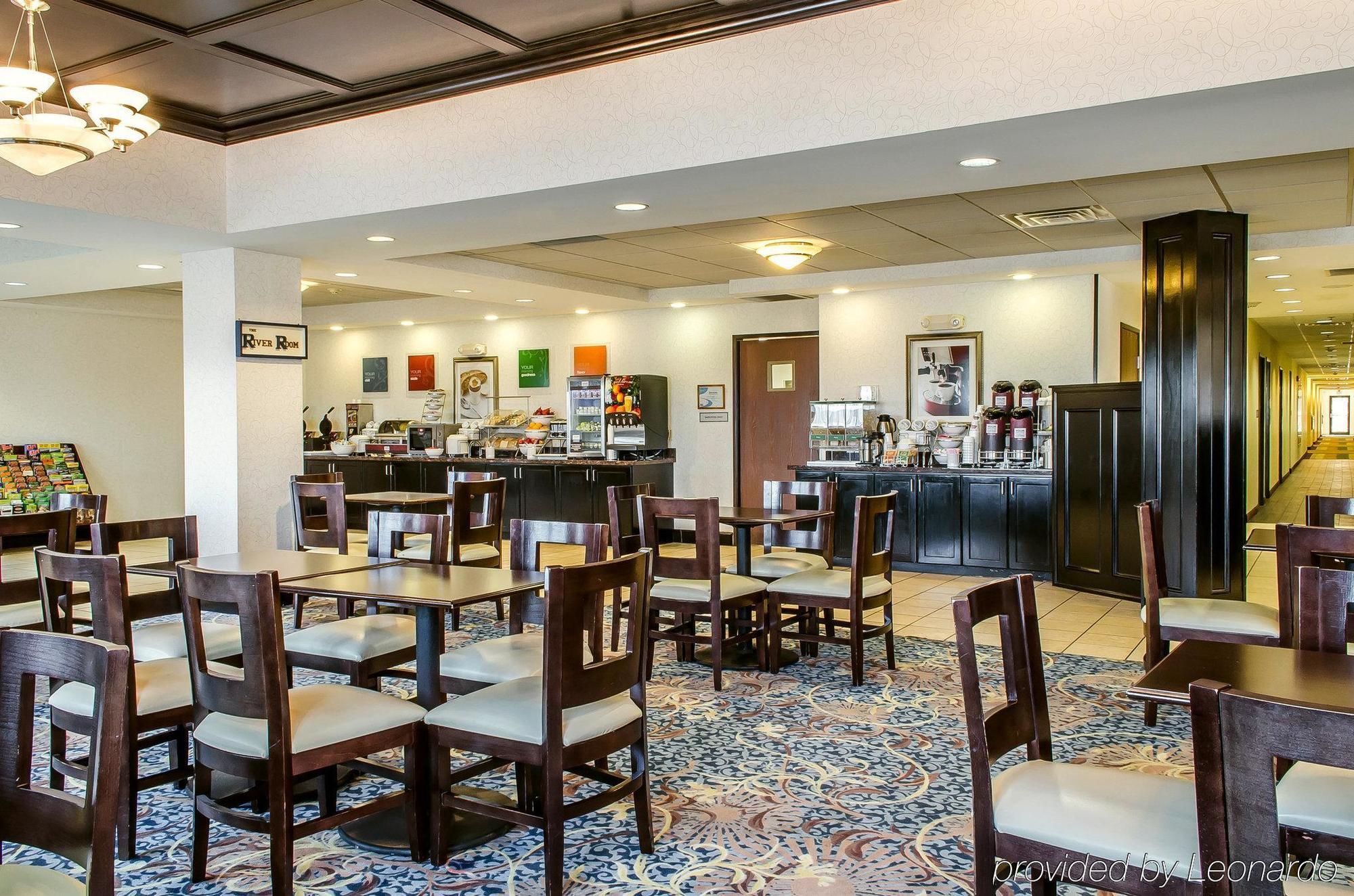 בלומסבורג Comfort Suites מראה חיצוני תמונה