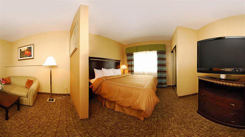 בלומסבורג Comfort Suites מראה חיצוני תמונה